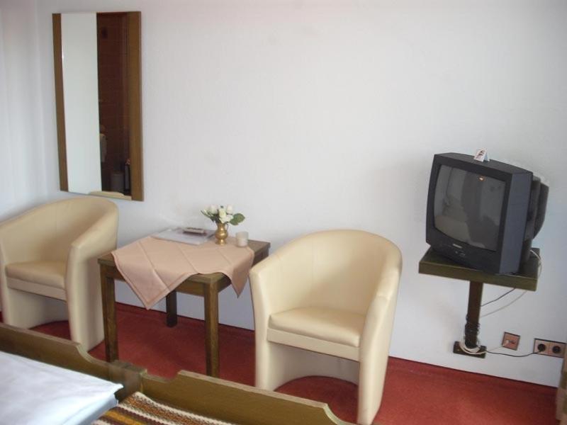 Alte Kelter Hotel Fellbach Room photo